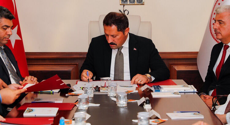 Vali̇ (2)-15