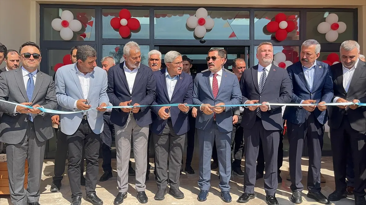 Kırıkhan Öğretmenevi Açıldı: Yayman'dan Önemli Açıklamalar!