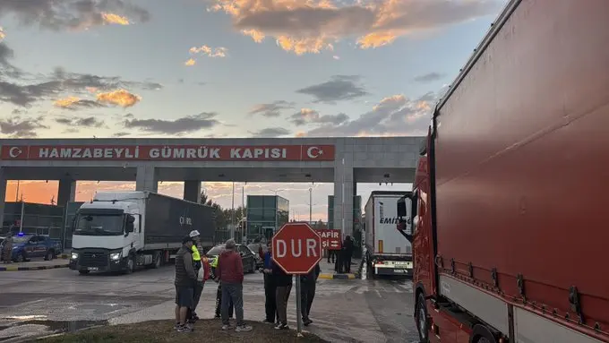 Hatay'dan Sonra Edirne'de TIR Şoförleri Eylemde! Sınır Kapısı Kapatıldı