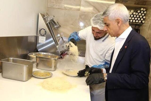 Londra Başkanı Künefe (1)