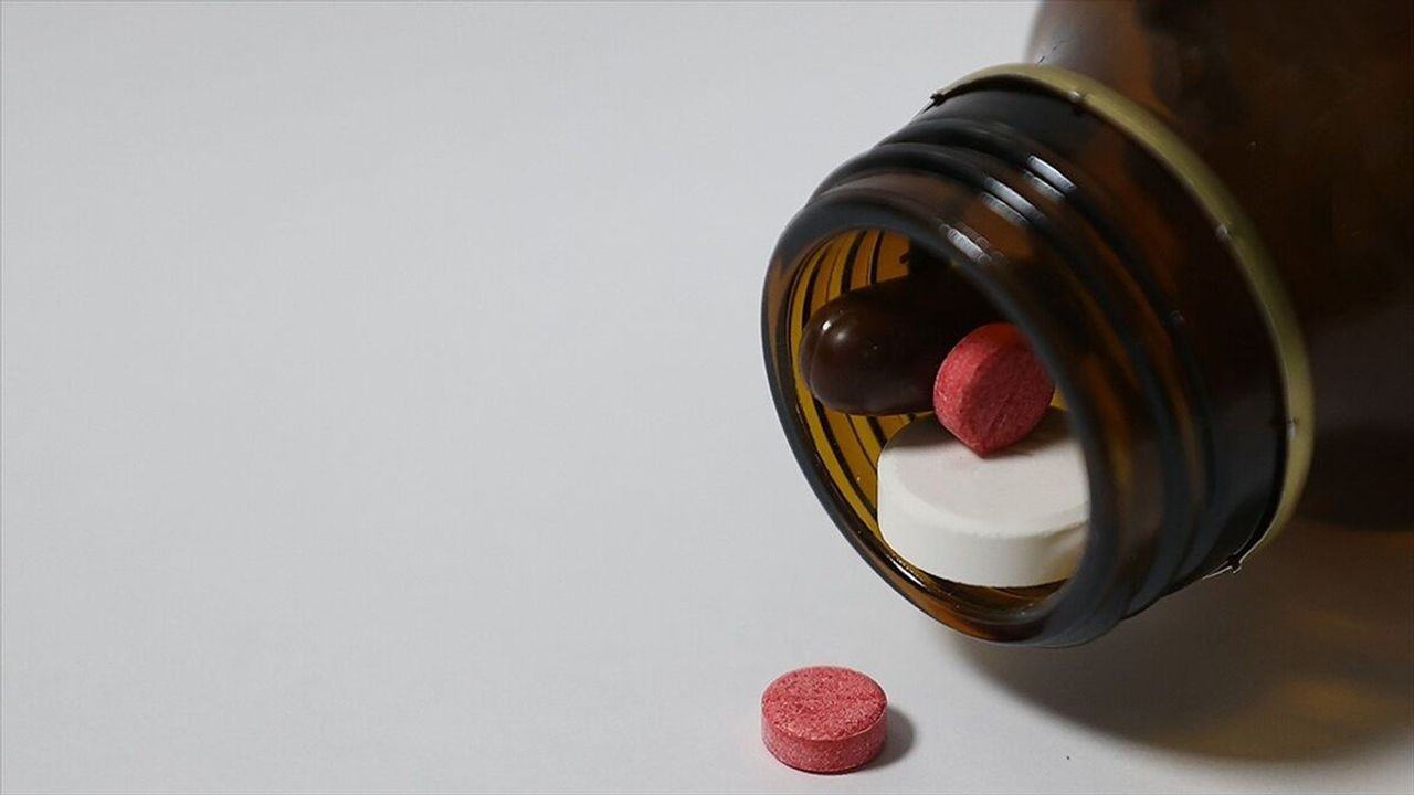 SGK'nin geri ödeme listesine 95 ilaç daha alındı