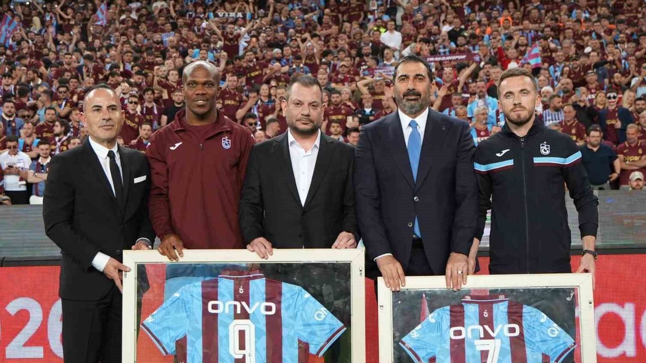 Trabzonspor'da Nwakaeme ve Edin Visca veda etti