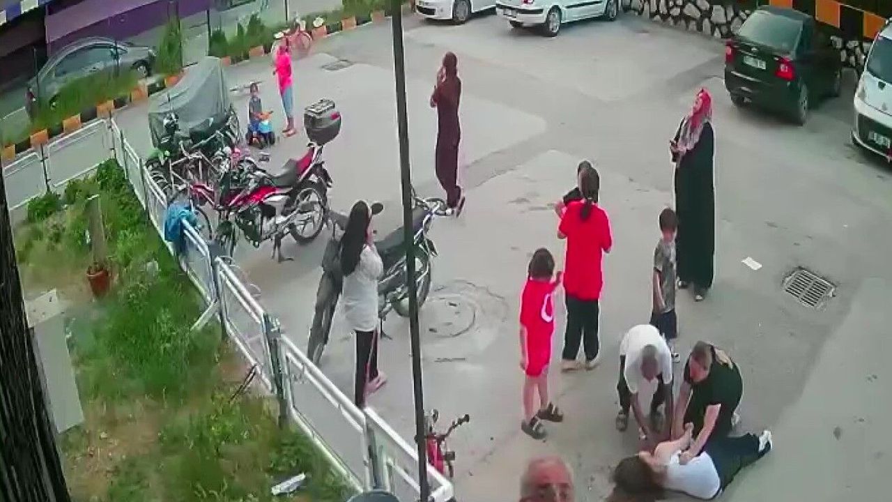 Adana'da 12. kattan düşen kız çocuğu hayata tutundu: Düşme a