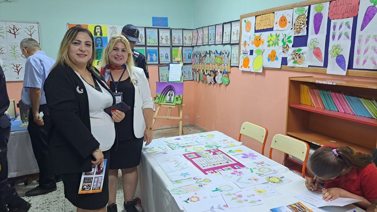 Adana'da ilkokul öğrencilerine kıyafet desteğinde bulunuldu