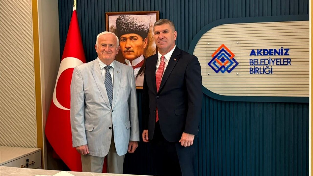 Akdeniz Belediyeler Birliği ile Türk Böbrek Vakfı koruyucu s
