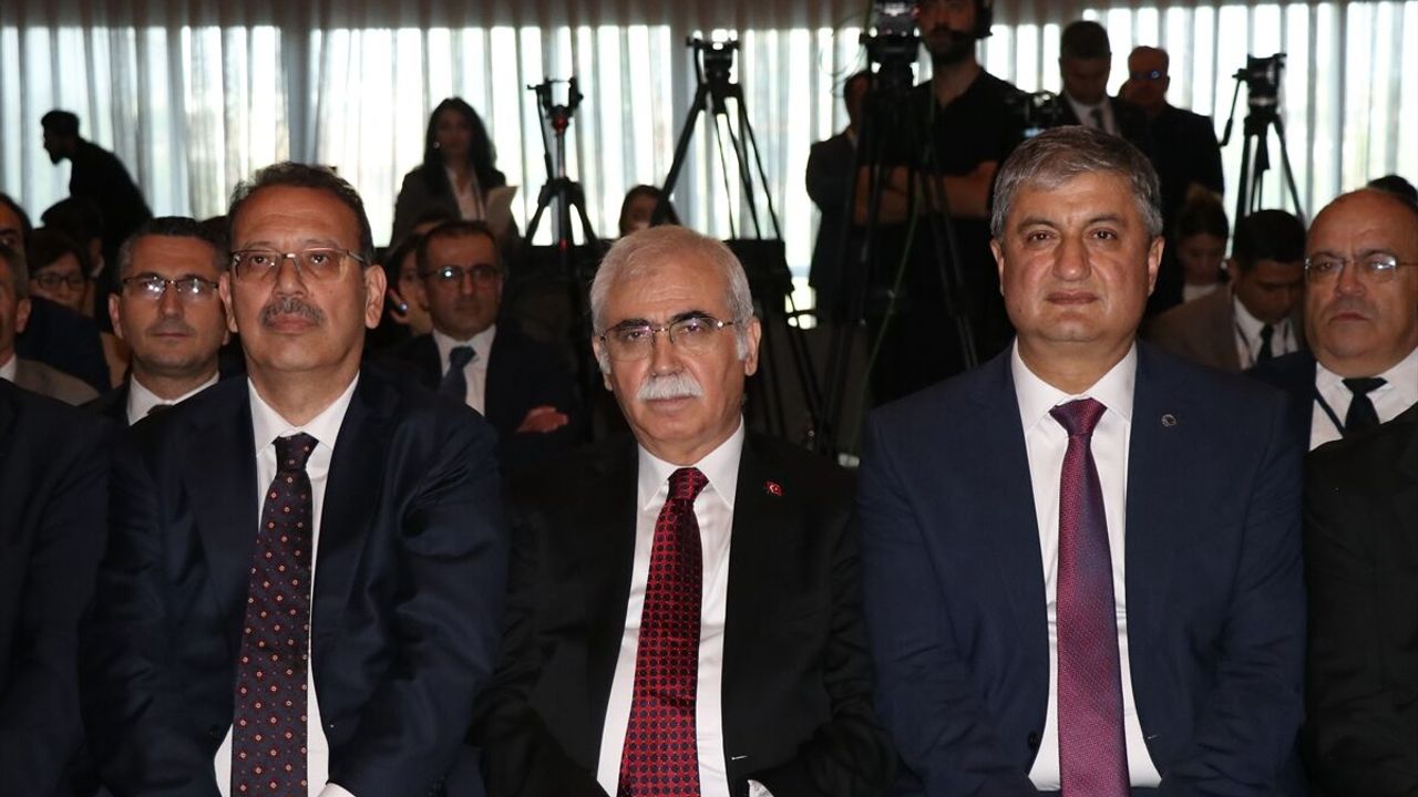 Anayasa Mahkemesi Başkanı Kadir Özkaya, Adana'da konuştu: