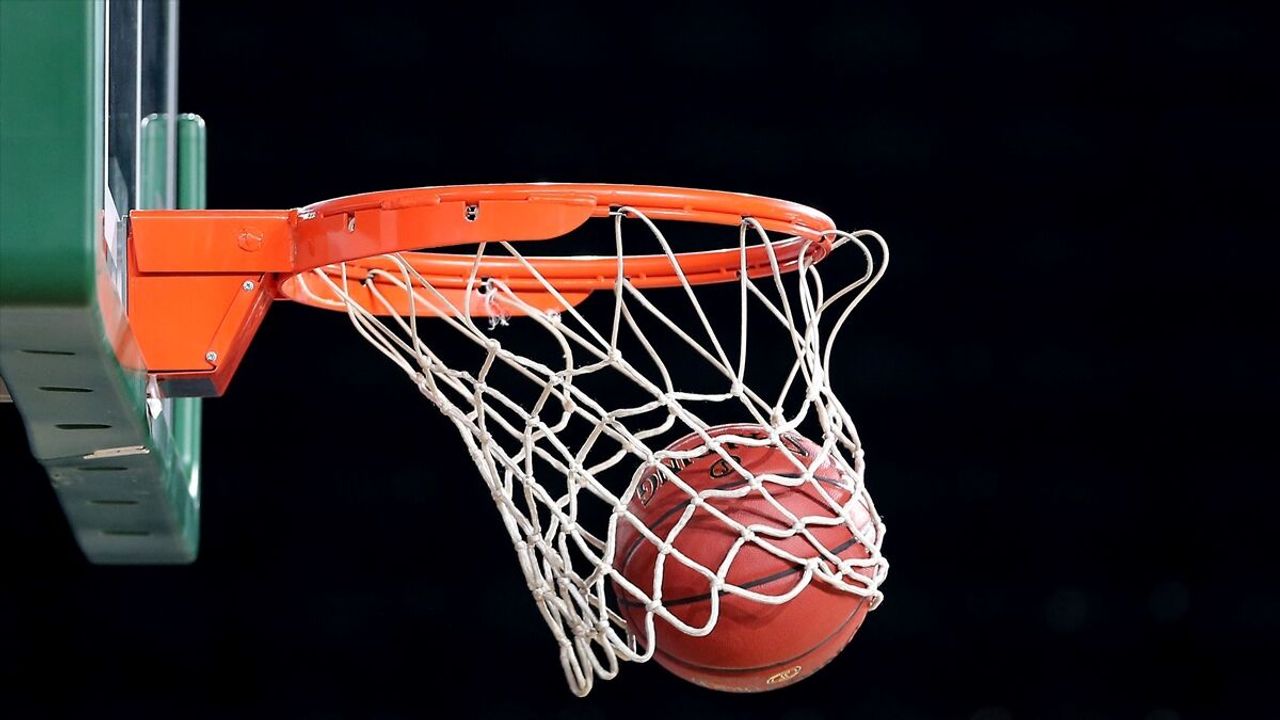 Basketbol Süper Ligi'nde ikinci finalist yarın belli olacak