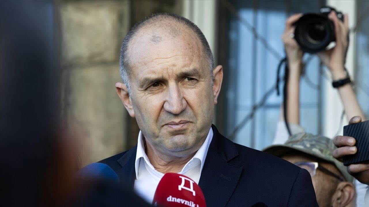 Bulgaristan Başbakanı Radev, hükümetin Ukrayna'ya silah dest