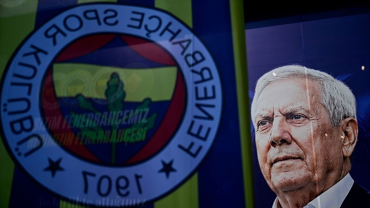 Fenerbahçe Kulübünde başkan adayı Aziz Yıldırım'ın