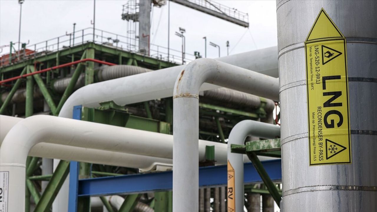 Küresel LNG ticareti 2025'te yüzde 5 büyüdü