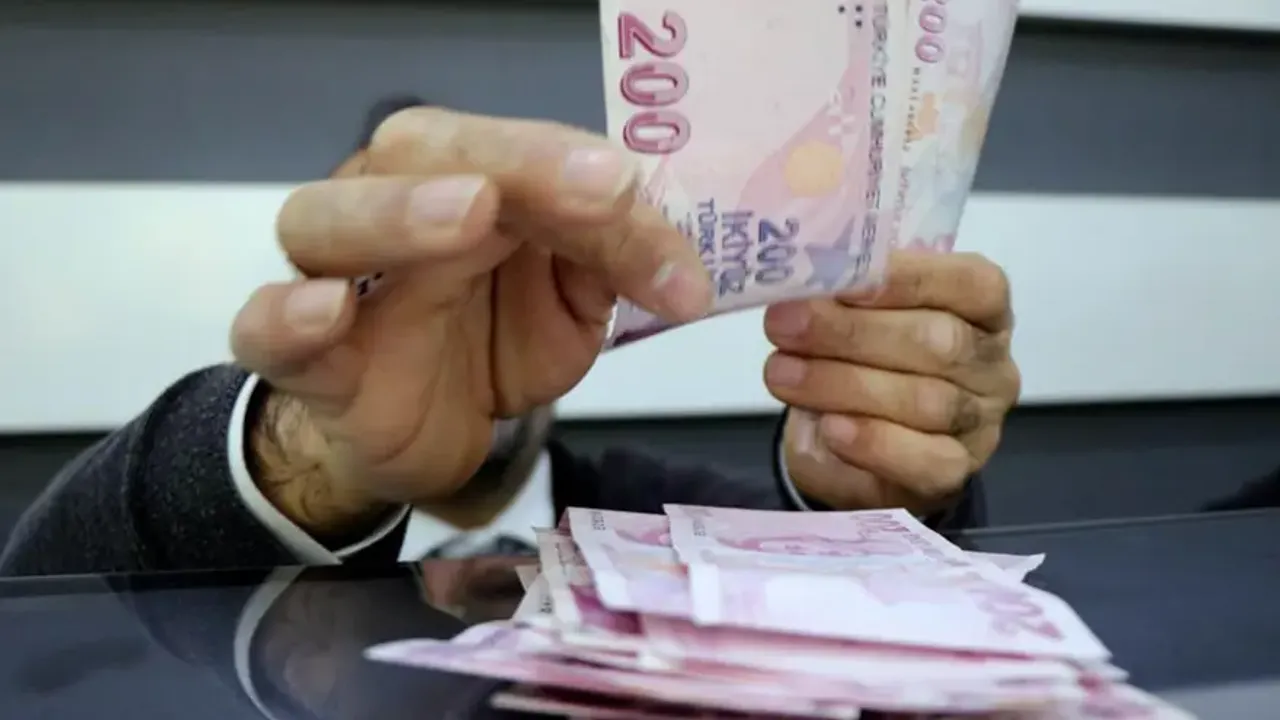 Emekliler Dikkat: Maaşlar Değişiyor, Milyonlarca Emekli Etki