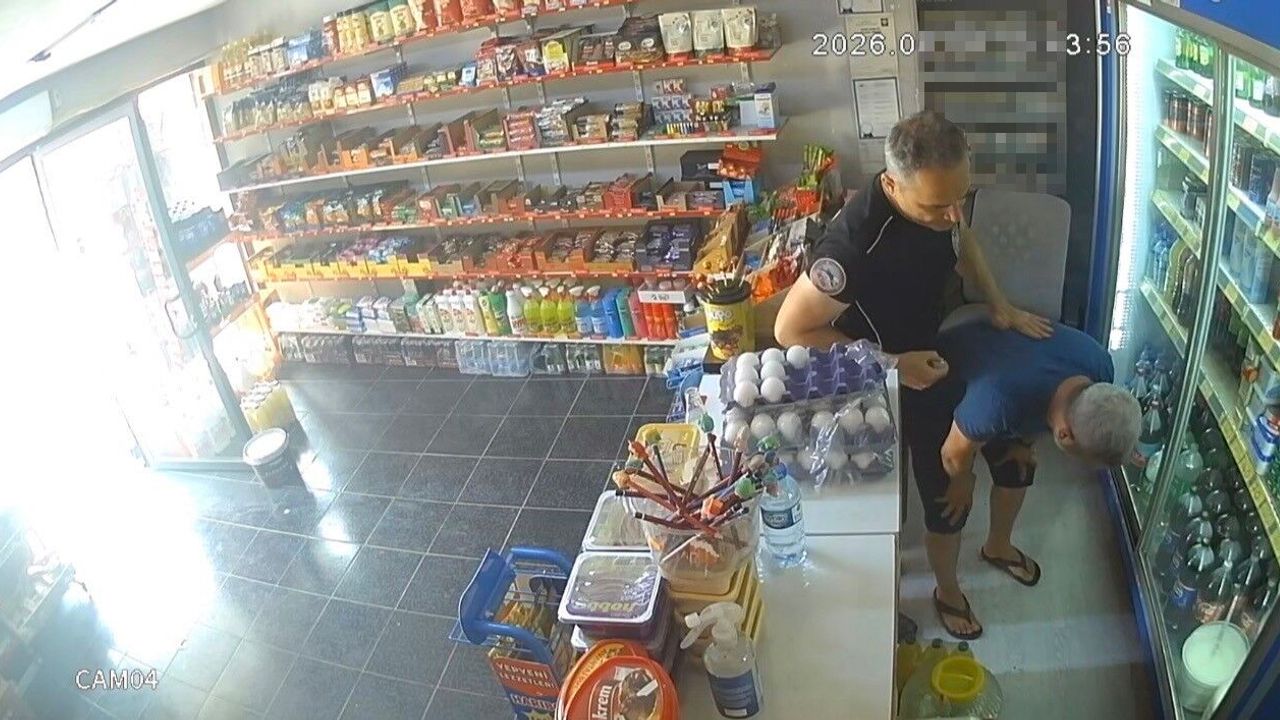 Nefes borusuna şeker kaçan bakkalı polis memuru kurtardı