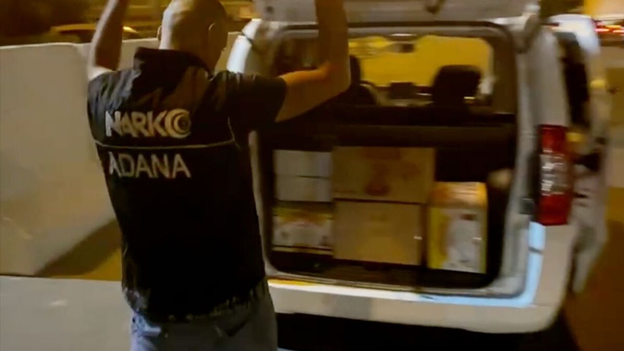 Araçta 25 kilo 700 gram esrar ele geçirildi