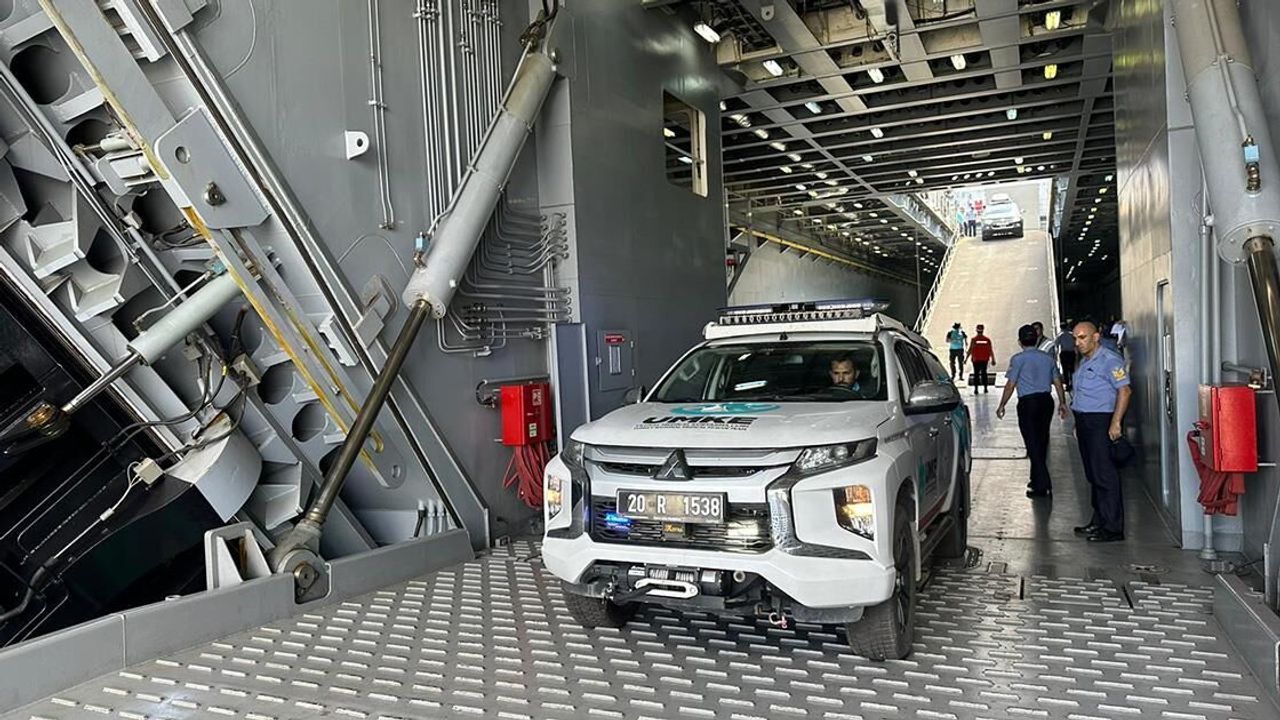 148 kişilik takviye ekip ve ekipman desteği Libya'ya ulaştı