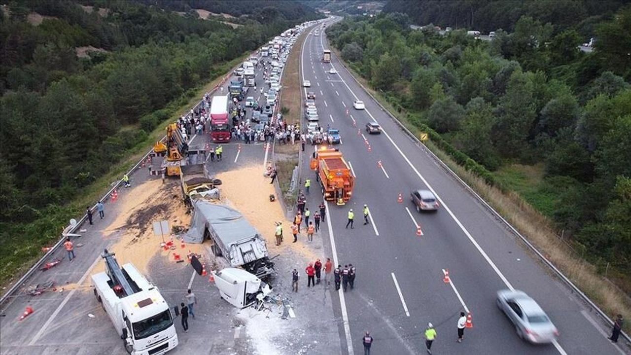Trafik kazaları ölümlerin yanında ülkelerin ekonomisinde önemli kayıplara yol açıyor