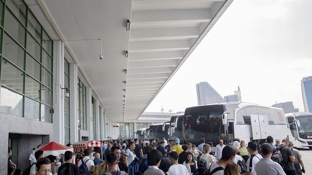 Yarıyıl tatili için otobüs biletleri tükendi, ek seferler düzenlendi