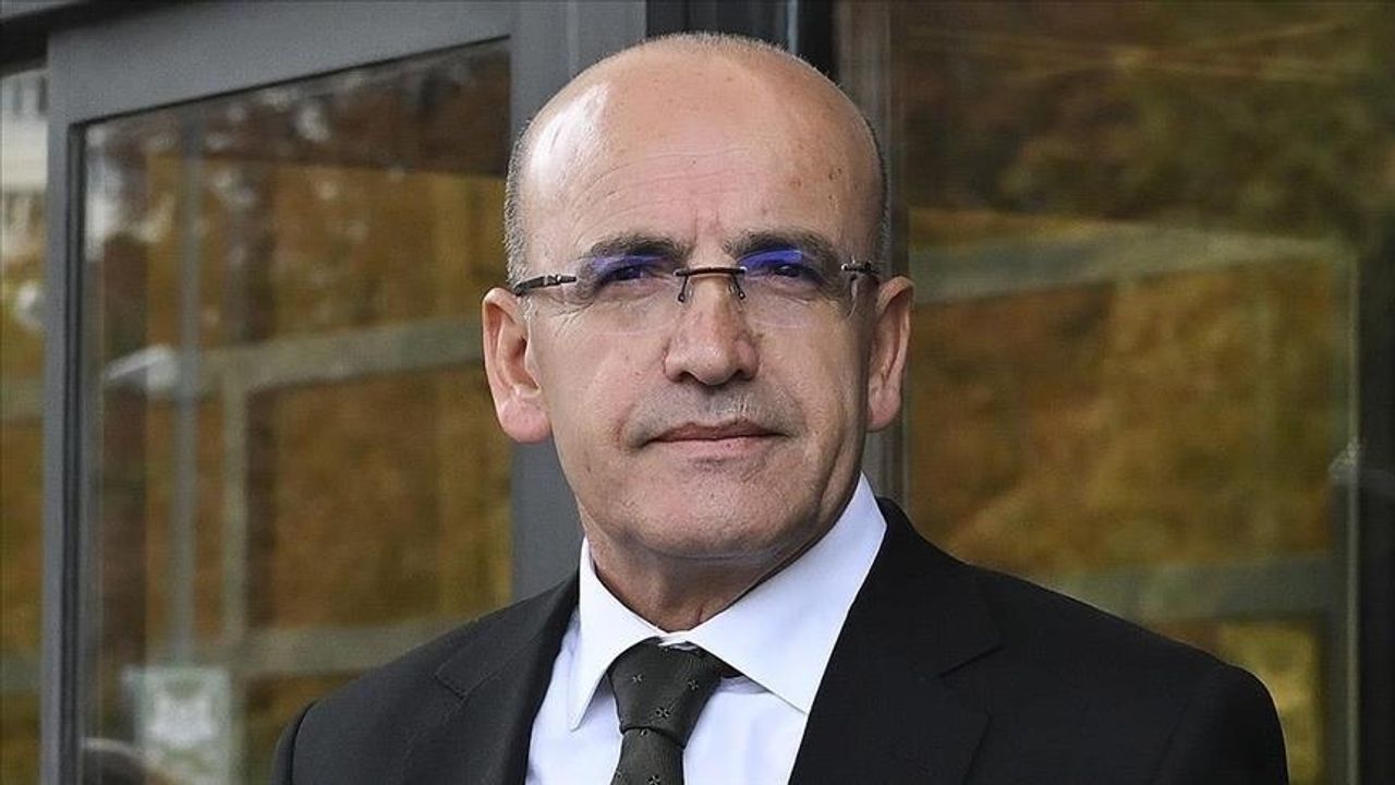 Bakan Şimşek'ten Merkez Bankasının "ilave sıkılaşma adımı"na destek