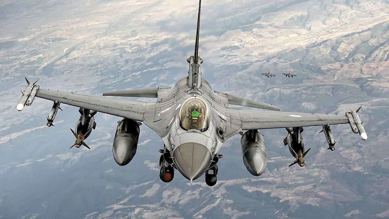 MSB: Irak ve Suriye'nin kuzeyi dahil bir haftada 36 terörist etkisiz hale getirildi