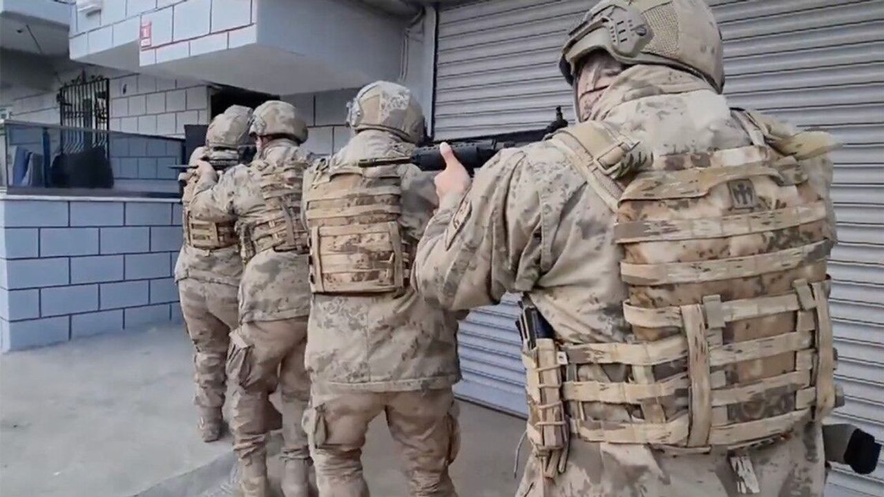 Mahzen-21 operasyonunda "Alevler" suç örgütü çökertildi, 13 şüpheli yakalandı