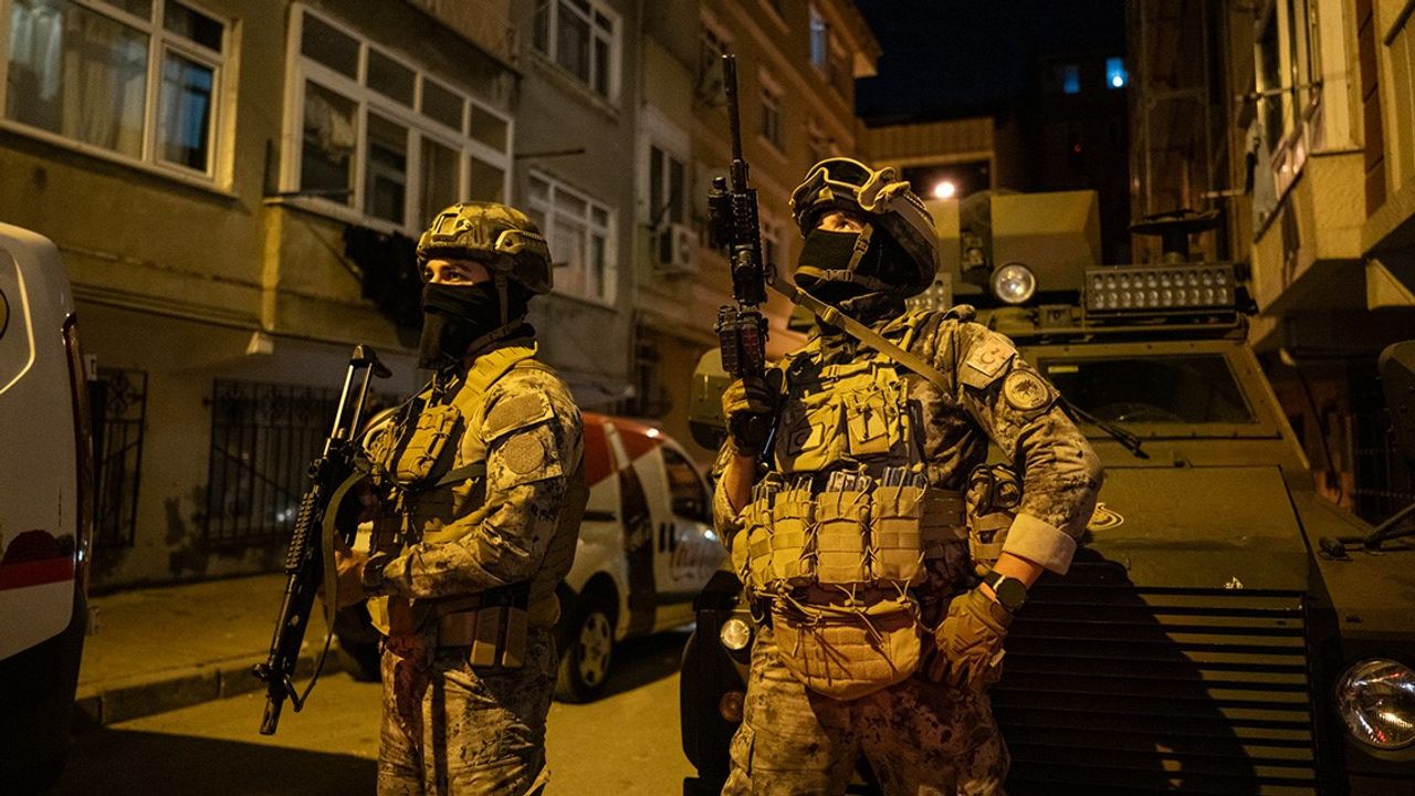 1 milyon 100 bin uyuşturucu hap ele geçirildi