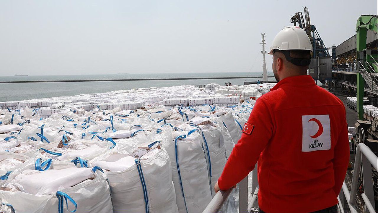 Türkiye'nin Gazze için yürüttüğü "iyilik hareketi" hız kesmeden sürüyor