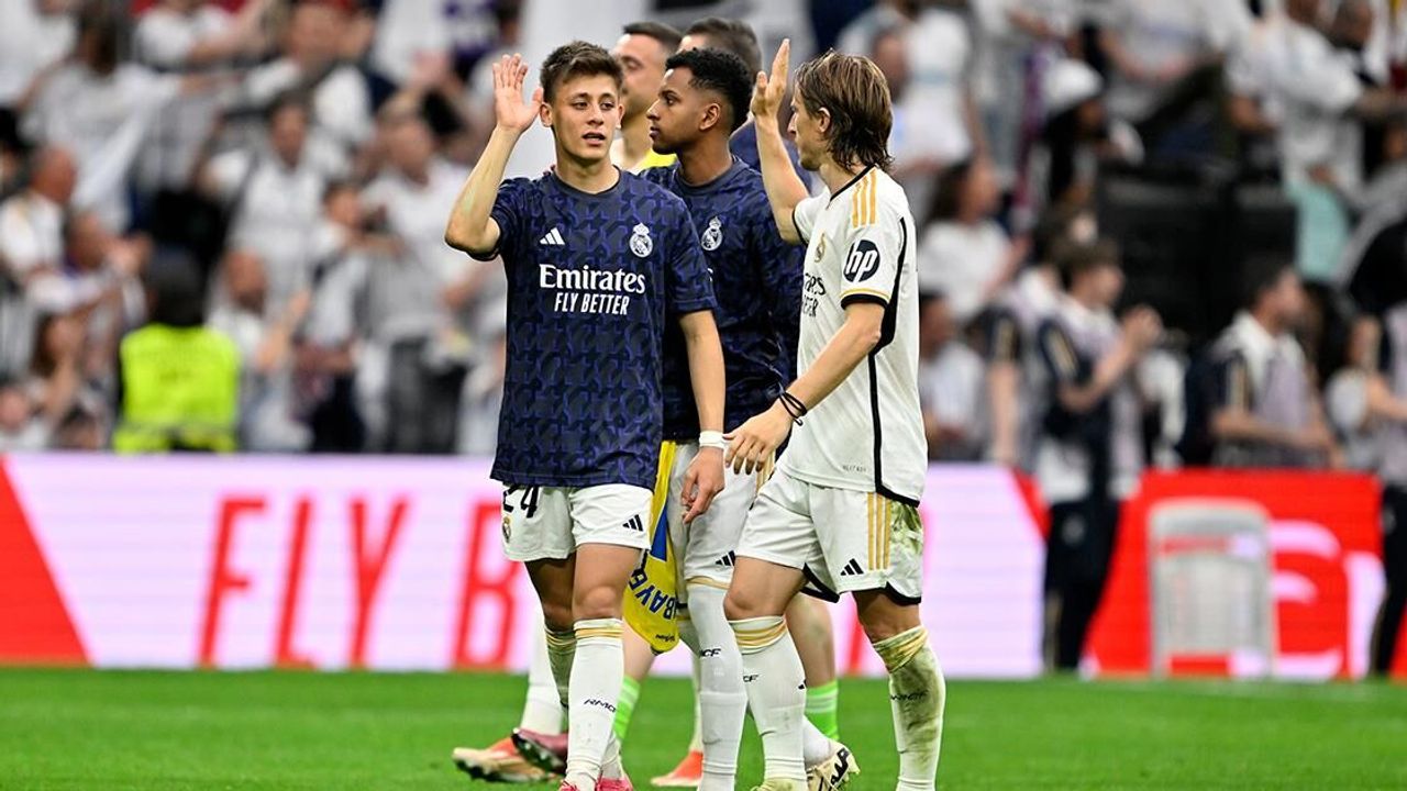 Real Madrid La Liga'da 36. şampiyonluğunu ilan etti 