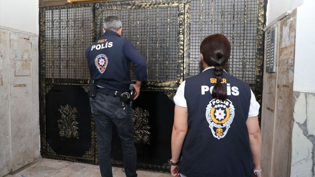 Mersin'de CİMER'e yapılan yasa dışı bahis şikayeti üzerine 9 zanlı yakalandı