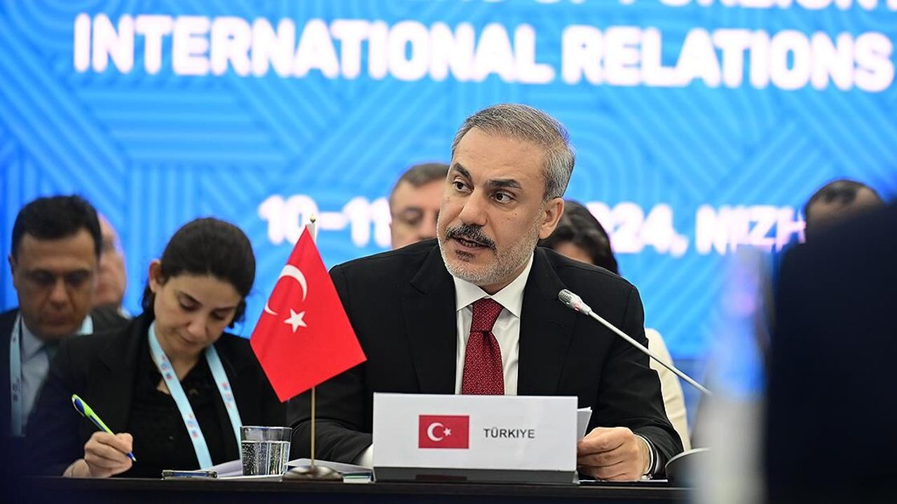 İsrail'in Filistin topraklarındaki işgali, etnik temizlik ve savaş suçları ile genişlemektedir