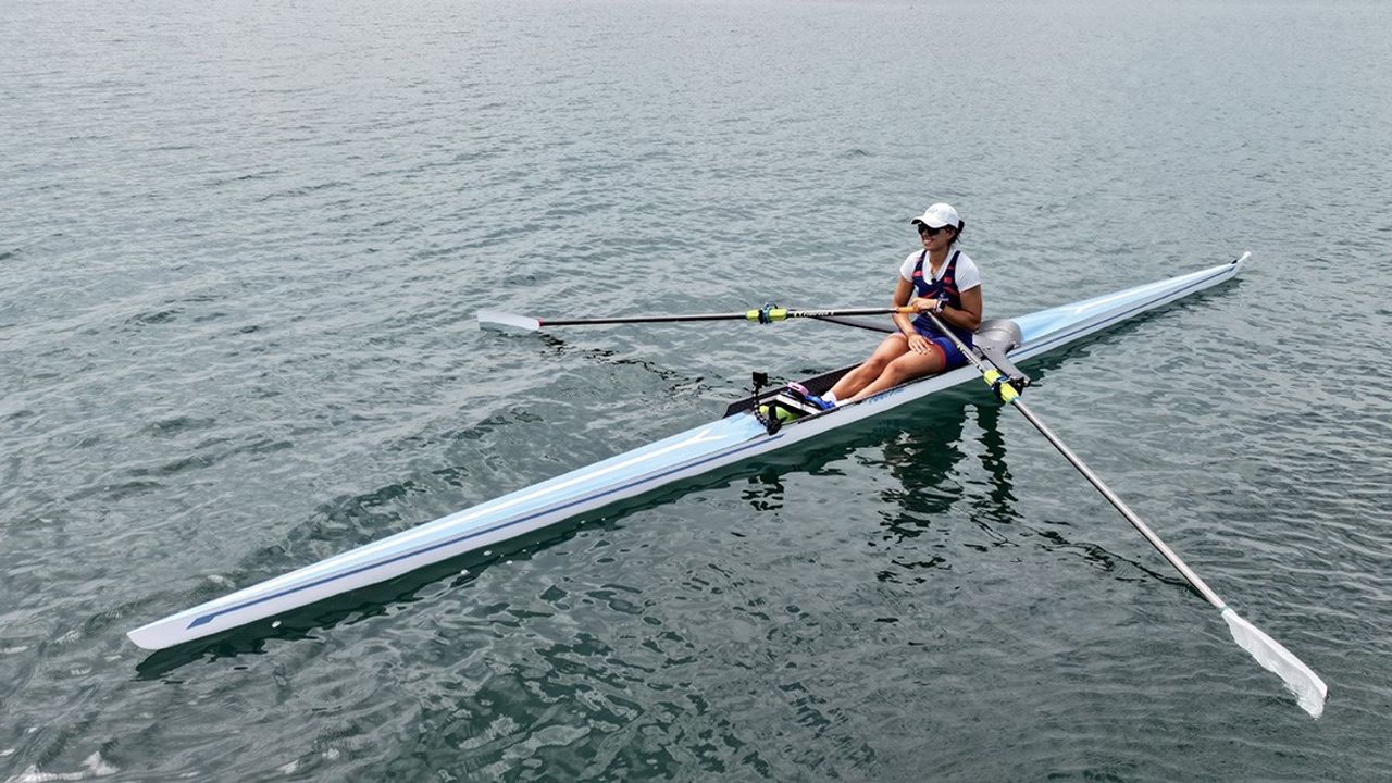 Milli kürekçi Elis Özbay, Paris 2024'te çeyrek finale yükseldi