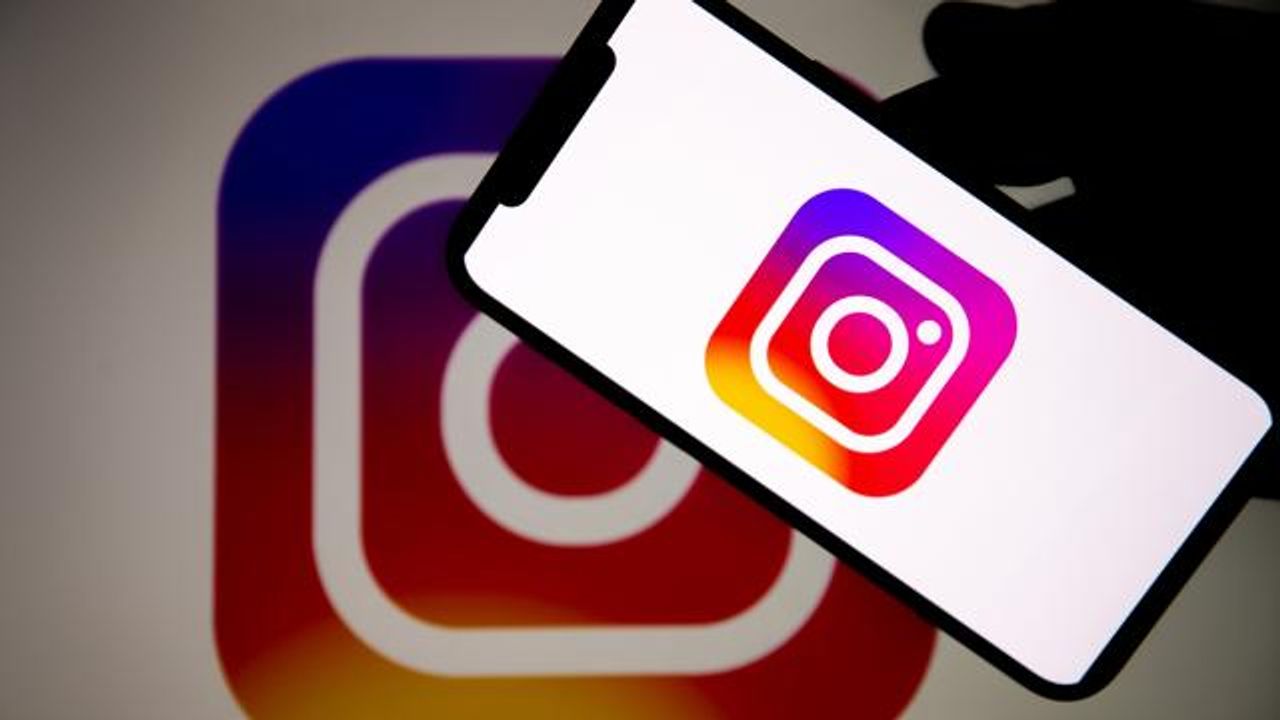 Bakan Açıkladı, Instagram ile Anlaşamadık