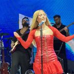 Antalya'da 30 Ağustos Zafer Bayramı'nda şarkıcı Derya Uluğ sahne aldı