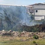 Antalya'da çalılık alanda çıkan yangın söndürüldü