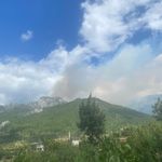 GÜNCELLEME 2 - Antalya'da çıkan orman yangınına müdahale ediliyor