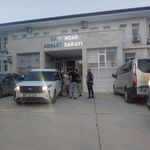 Hatay'da bir çocuğu silah zoruyla alıkoydukları ileri sürülen 2 şüpheli tutuklandı