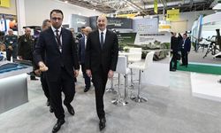 Aliyev, 5. Azerbaycan Uluslararası Savunma Fuarı'nı ziyaret etti