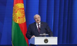 Belarus Cumhurbaşkanı Lukaşenko, cumhurbaşkanı seçiminde aday olabileceğini bildirdi