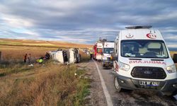 Çorum'da minibüsle tankerin çarpışması sonucu 1 kişi öldü, 18 kişi yaralandı