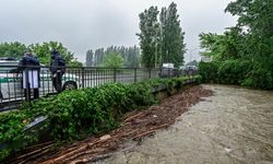 İtalya'da şiddetli yağış, Sicilya Adası'nda sel ve taşkınlara yol açtı