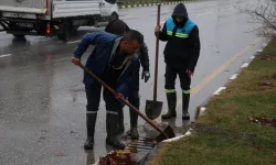 Manisa'da MASKİ ekipleri şiddeli yağışa karşı sahada