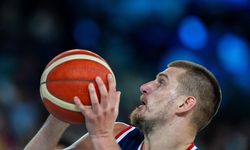 Nikola Jokic'ten 35 sayı, 22 ribaunt ve 17 asistlik performans