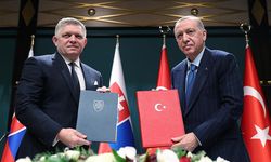 Türkiye ile Slovakya arasında stratejik ortaklık tesisine ilişkin bildiri ile 3 anlaşma imzalandı