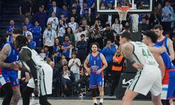 Son şampiyon Panathinaikos, seride 2-1 öne geçti
