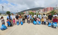 Hatay'da Üniversite Öğrencilerinden Çevre Temizliği