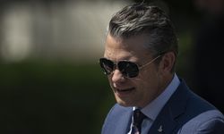 ABD'de Demokratlar, Savunma Bakanı Hegseth'in görevden alınması için baskıyı artırıyor