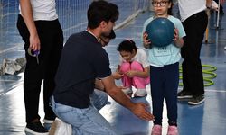 Adana'da görme engelli öğrenciler için spor oryantasyon etkinliği düzenlendi