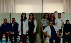 Antalya İl Sağlık Müdürü Özkan, inme geçiren hastayı evinde ziyaret etti