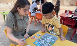 Antalya'da Ahmet Yesevi İlköğretim Okulu'nda kermes düzenlendi