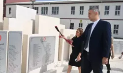 Hatay'da Sağlık Emekçilerine Vefa Yürüyüşü