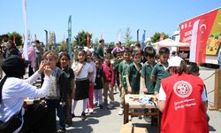 Hatay'da depremzede çocuklar geleneksel oyunlarla eğlendi