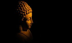 Hindistan, "Buda'nın mücevherleri"nin satılacağı müzayedeyi durdurmak istiyor